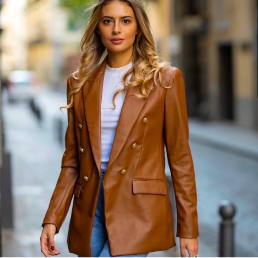 🌎Zara Faux Lather Blazer